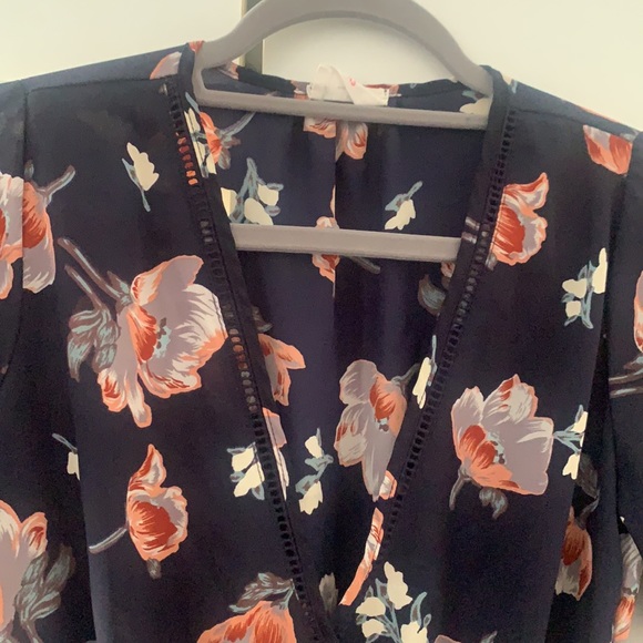 Sienna Sky • chiffon kimono shirt (size XS) - Picture 2 of 5